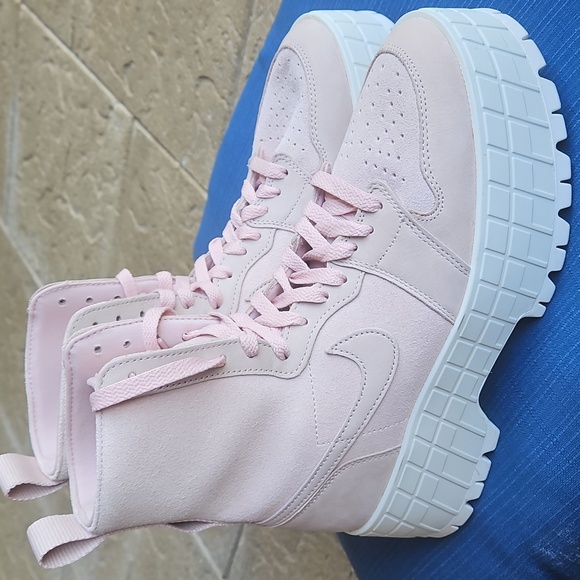 Nike Air Jordan 1 Brooklyn Boot Chunky Platform High Top Sneaker 9.5 Pink - Picture 1 of 12